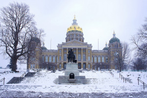 Iowa Capitol.DesMoines.flickrCC.Katie Haugland